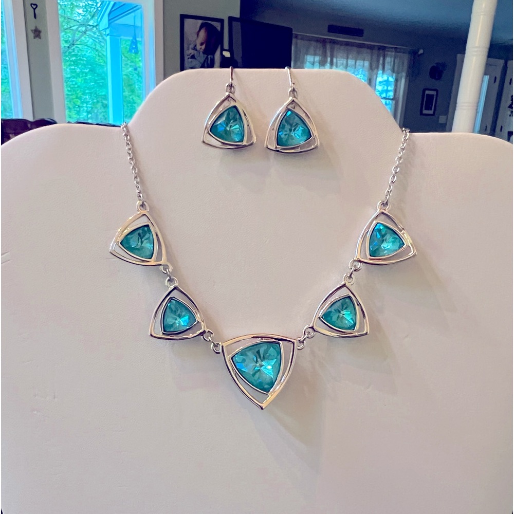 Laguna Triangle Necklace and earrings set shipping $7.97